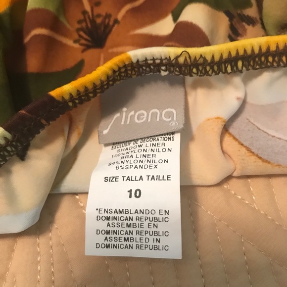 Ladies 2 piece bathing suit, never worn! - Picture 4 of 4